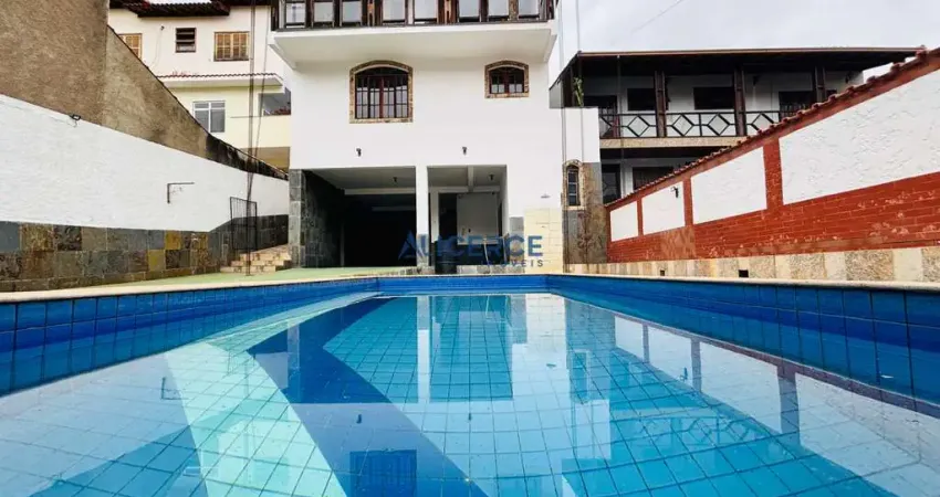 Casa com 05 qaurtos , 01 Suíte, 05 vagas à venda, 276m²- valor 1.350.000,00