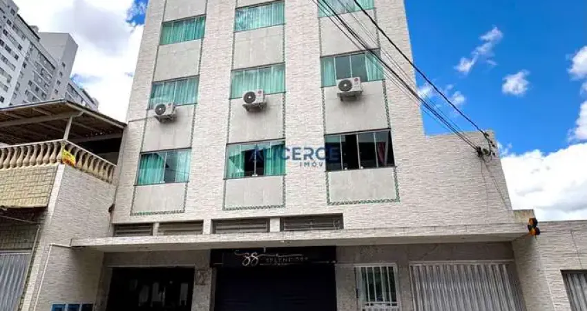 Cobertura de 300 metros quadrados e uma vista de tirar o folego.