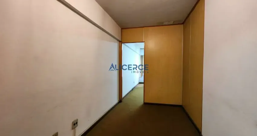 Sala comercial à venda na Avenida Barão do Rio Branco, Centro, Juiz de Fora