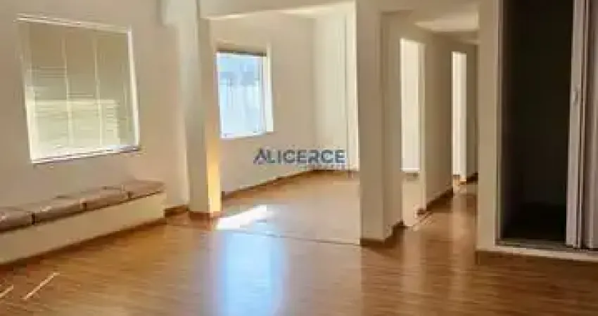 Sala comercial para alugar na Rua Santa Rita, Centro, Juiz de Fora