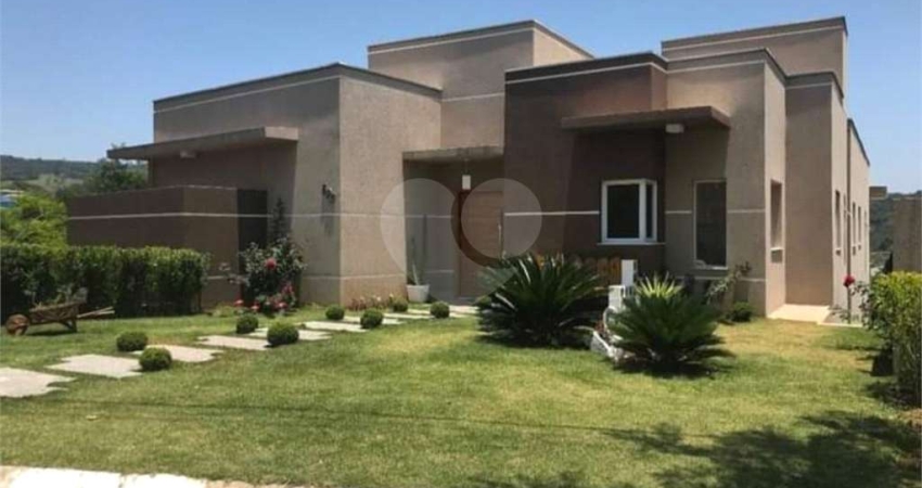 Casa com 4 quartos à venda em Suru - SP