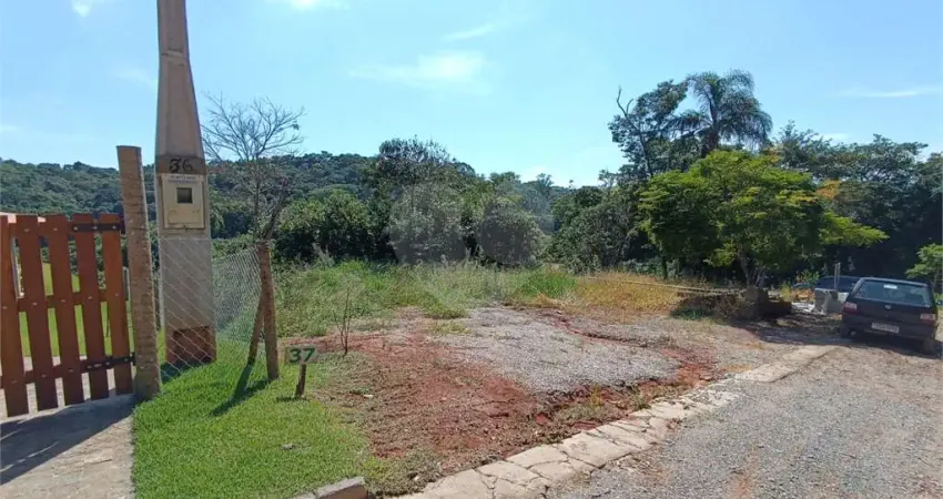 Terreno à venda no Centro (Mailasqui), São Roque 