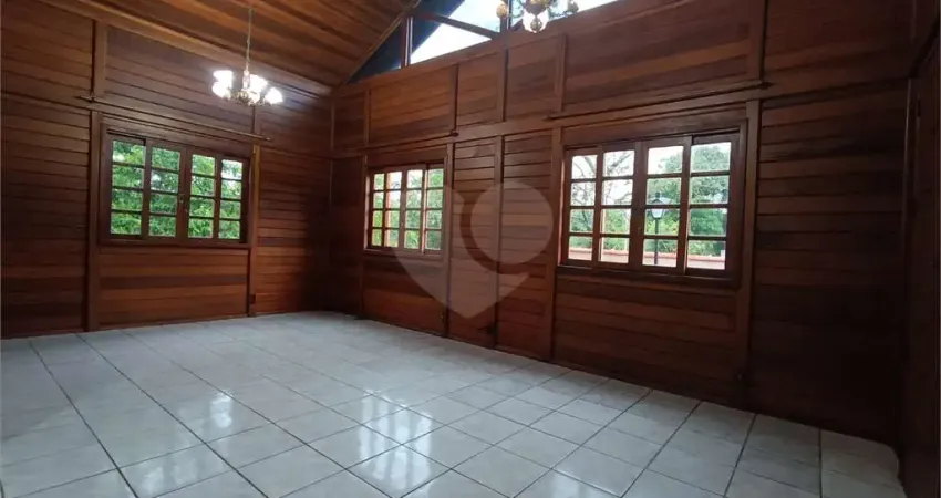 Casa com 3 quartos à venda no Jardim Villaça, São Roque