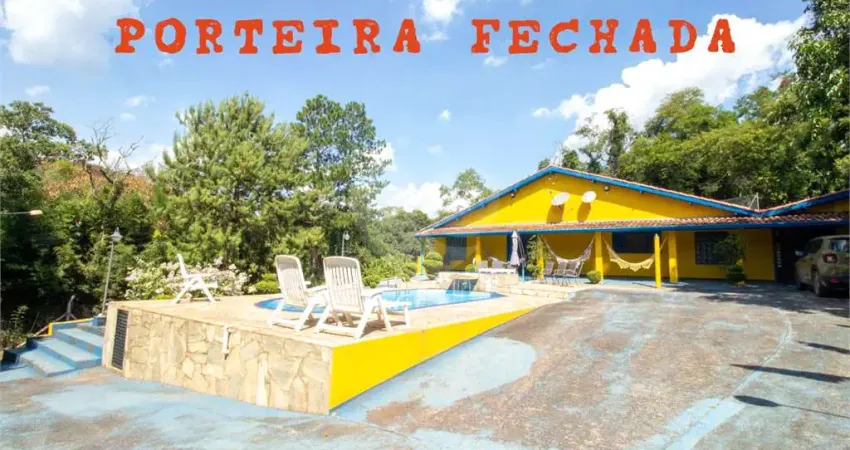 Chácara / sítio com 3 quartos à venda no Centro, Araçariguama 