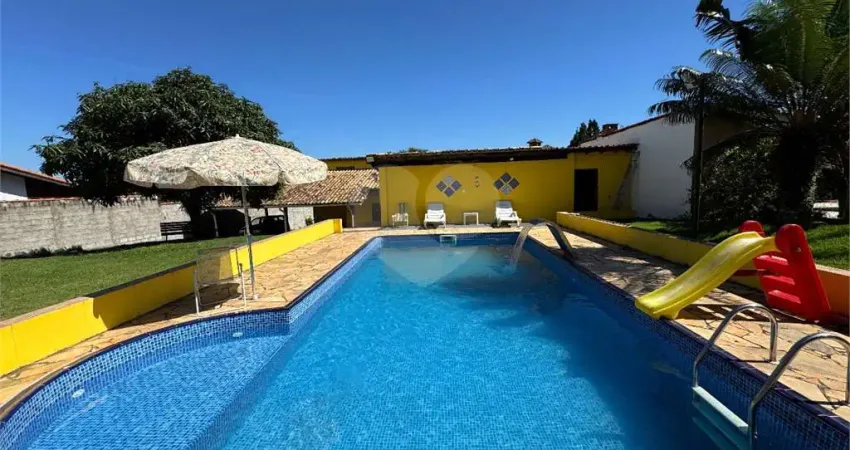 Chácara / sítio com 3 quartos à venda no Pavão (Canguera), São Roque