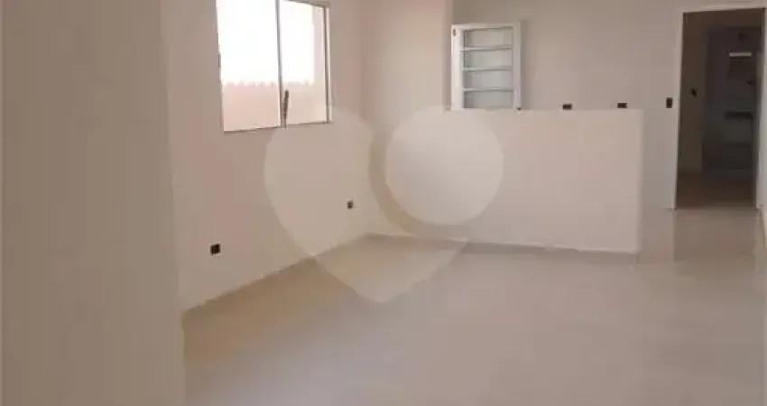 Casa com 2 quartos à venda na Das Flores, Reneville, Mairinque
