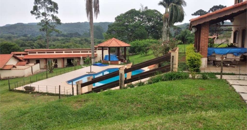 Fazenda à venda na Vicinal Tancredo Neves Feital, Centro, Ibiúna