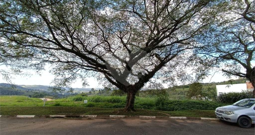 Terreno à venda em Taipas De Pedras (mailasqui) - SP
