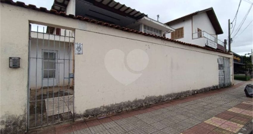 Casa com 3 quartos à venda na Antonino Dias Bastos, Centro, São Roque