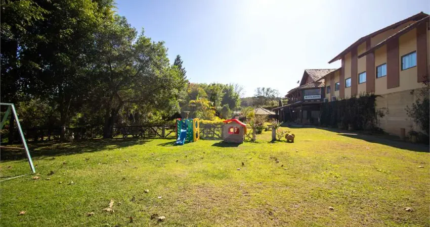 Prédio à venda no Centro (Canguera), São Roque 