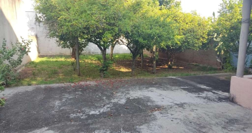Casa para Venda em Campinas, Vila Aeroporto, 2 dormitórios, 1 banheiro, 3 vagas