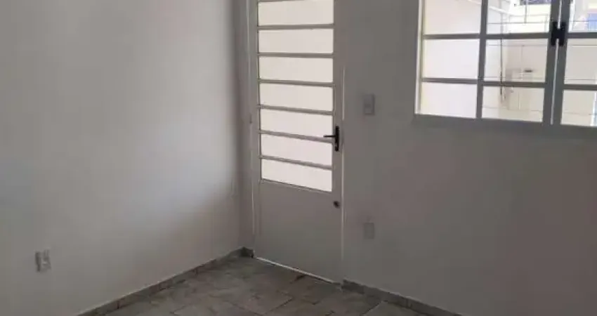 Casa para Venda em Campinas, Conjunto Mauro Marcondes, 2 dormitórios, 1 banheiro, 2 vagas