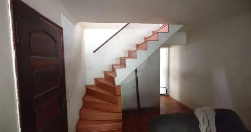 Casa com 3 quartos à venda na Rua Vicente Pinheiro, Campo Limpo, São Paulo