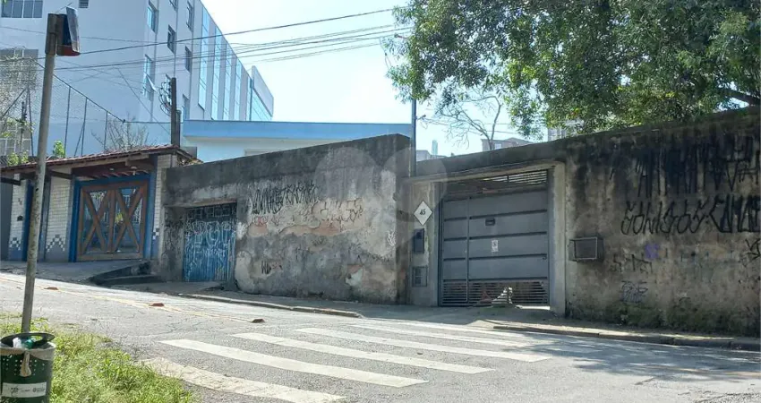 Terreno à venda na Praça dos Amores, Vila Sônia, São Paulo