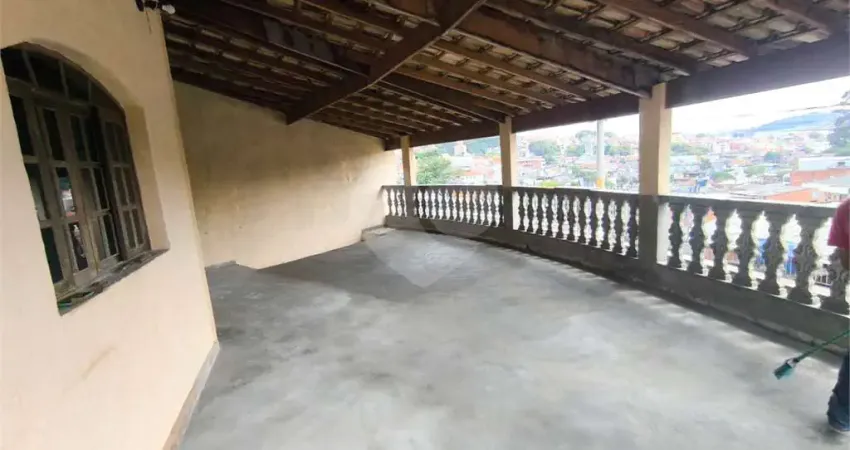 Sobrado com 3 quartos à venda em Jardim Umarizal - SP