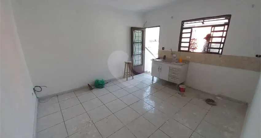 Casa de vila com 1 quartos para locação em Jardim Clementino - SP