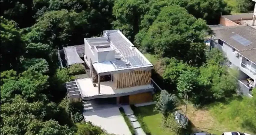 Casa em condomínio fechado com 5 quartos à venda na Estrada Municipal Fernando Nobre, Centro, Jandira