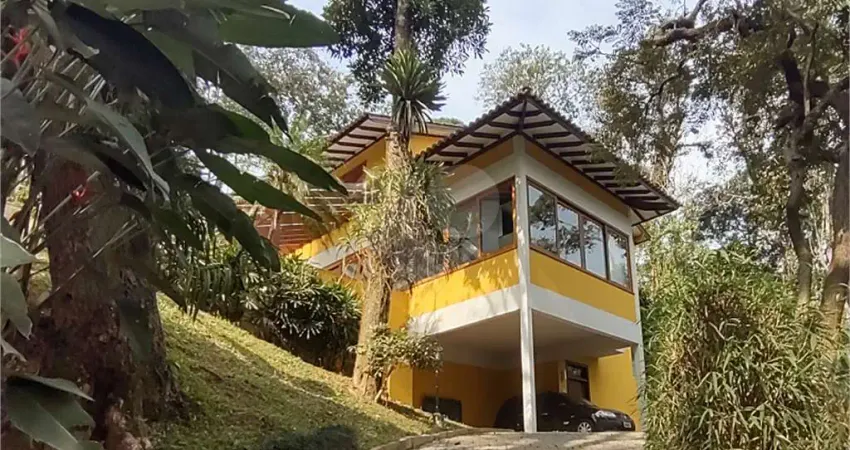 Terreno em condomínio fechado à venda no Condomínio Iolanda, Taboão da Serra 