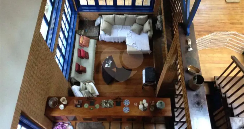 Terreno em condomínio fechado à venda no Condomínio Iolanda, Taboão da Serra 