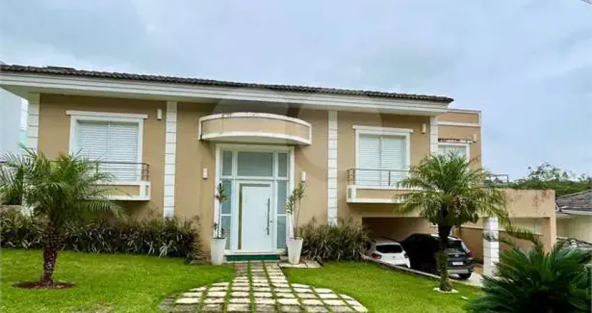 Terreno em condomínio fechado à venda no Jardim Indaiá, Embu das Artes 