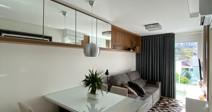 Apartamento 2 suítes mobiliado no bairro Ariribá, financiamento direto com o proprietário