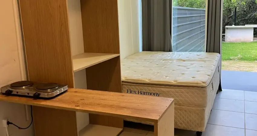 Kitnet para locação anual em Balneário Camboriú no Jardim Iate clube