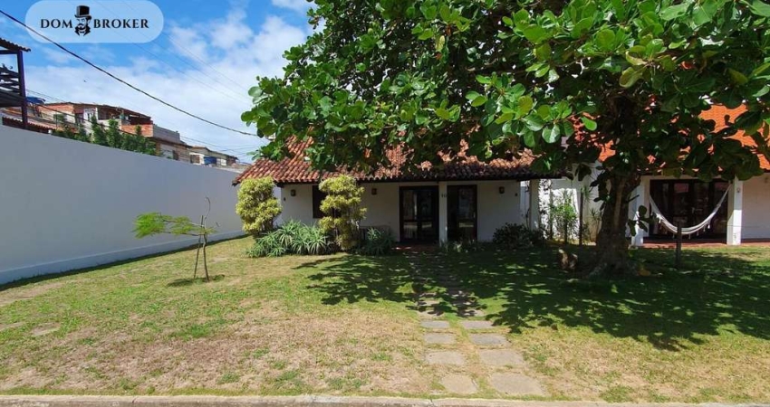 LINDA CASA COM ED&#205;CULA DE EM CONDOM&#205;NIO DE FRENTE AO MAR NA PRAIA GRANDE EM ARRAIAL DO CABO/RJ