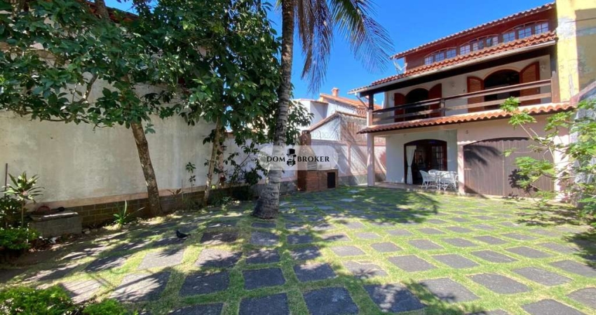 EXCEPCIONAL TRIPLEX A POUCOS PASSOS DA PRAIA DOS ANJOS