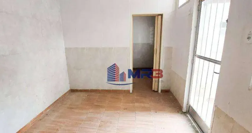 Casa em condomínio fechado com 1 quarto para alugar na Avenida Tenente-Coronel Muniz de Aragão, 83, Anil, Rio de Janeiro