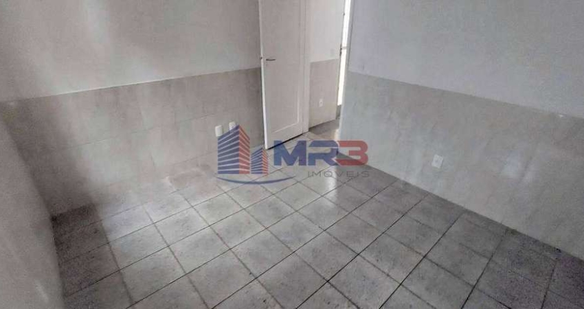 Casa em condomínio fechado com 1 quarto para alugar na Avenida Tenente-Coronel Muniz de Aragão, 83, Anil, Rio de Janeiro