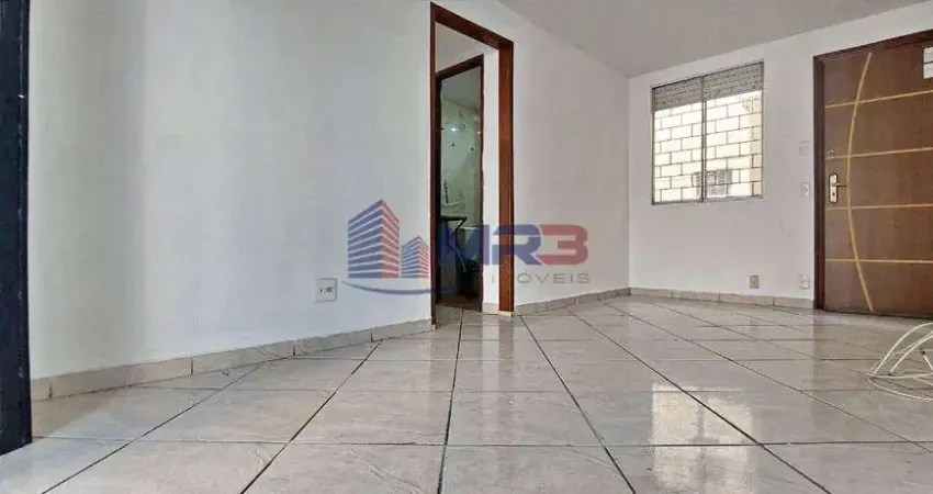 Apartamento com 2 quartos para alugar na Rua Carlos Palut, 513, Taquara, Rio de Janeiro