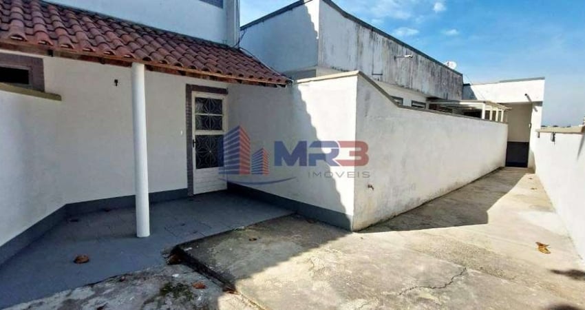 Casa com 2 quartos para alugar na Rua Monsenhor Marques, 785B, Pechincha, Rio de Janeiro