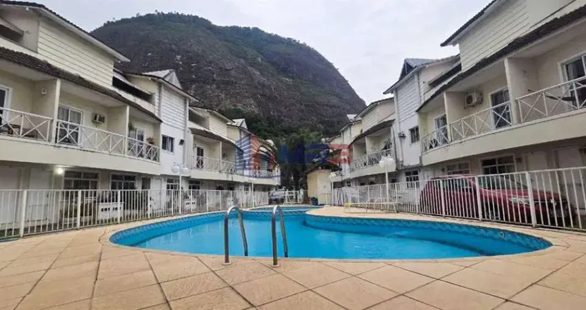 Casa em condomínio fechado com 4 quartos à venda na Estrada dos Bandeirantes, 12777, Vargem Pequena, Rio de Janeiro