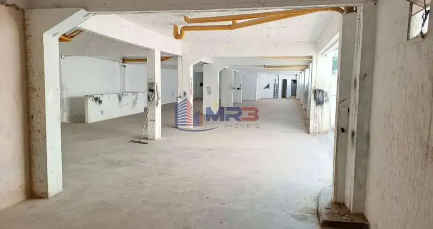 Barracão / Galpão / Depósito com 1 sala para alugar na Estrada do Cafundá, 2239, Taquara, Rio de Janeiro