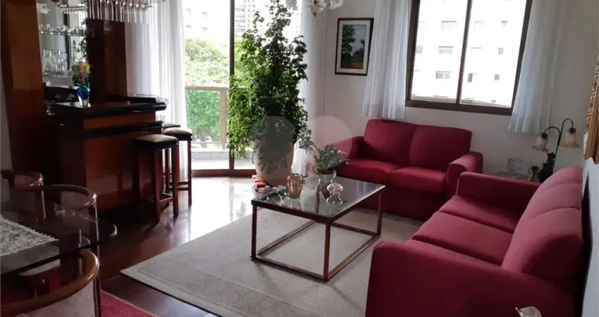Apartamento com 3 quartos à venda na Rua Casimiro de Abreu, 558, Campo Belo, São Paulo