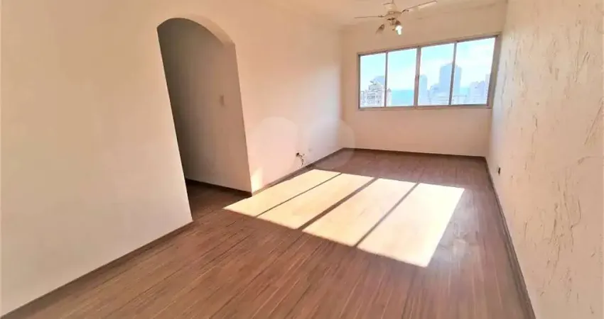 Apartamento 02 dormitórios 01 Banheiro 01 Vaga na Vila Santa Catarina para Venda ou Locação.