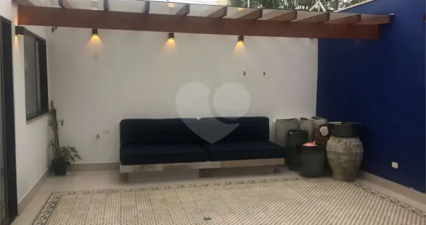 Casa/Sobrado a venda Com 3 dormitórios, 1 suíte, 4 banheiros e 2 vagas Vila Mascote SP