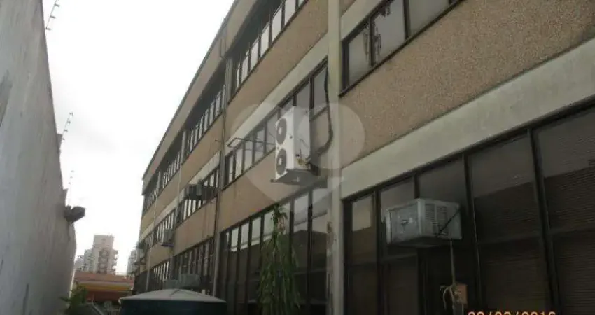 Prédio comercial em excelente localização na vila mascote ,entrada lateral ,cabine para segurança,.