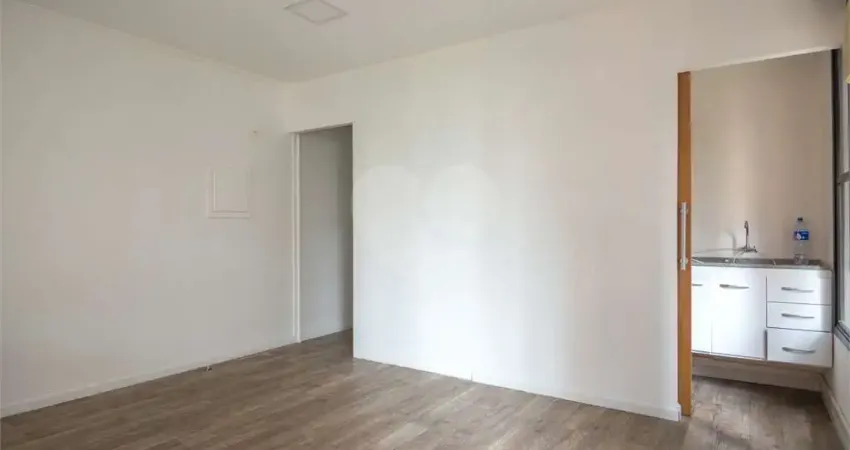 Conjunto Comercial à venda com 46.5m2 e Vaga de Garagem  na Vila Olímpia São Paulo SP