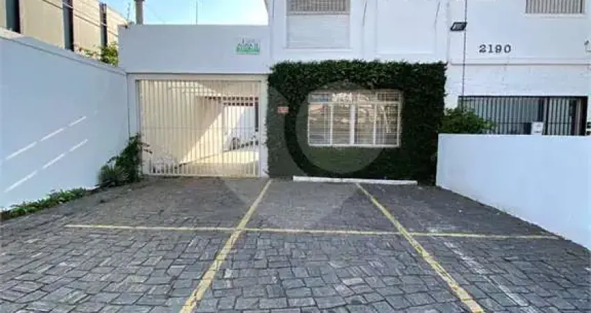 SOBRADO COMERCIAL COM 300M²  COM EXCELENTE LOCALIZAÇÃO NA POMPÈIA PARA VENDA
