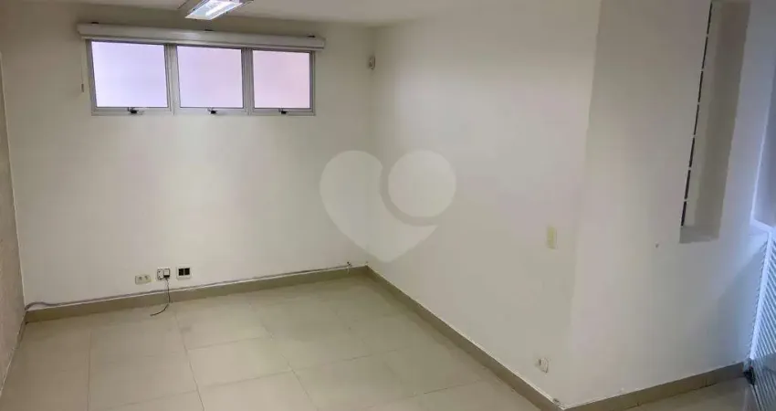 CASA TÉRREA COMERCIAL PARA LOCAÇÃO COM 212 M EM 12 SALAS 05 BANHEIROS COM RECEPÇÃO NA VILA MARIANA