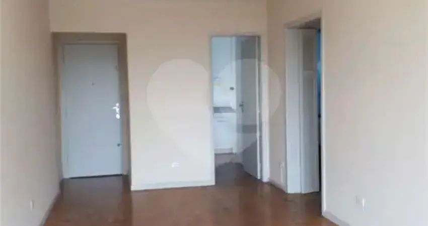 Apartamento com 2 Quartos e 1 banheiro à Venda, 126 metros em Moema - São Paulo/SP