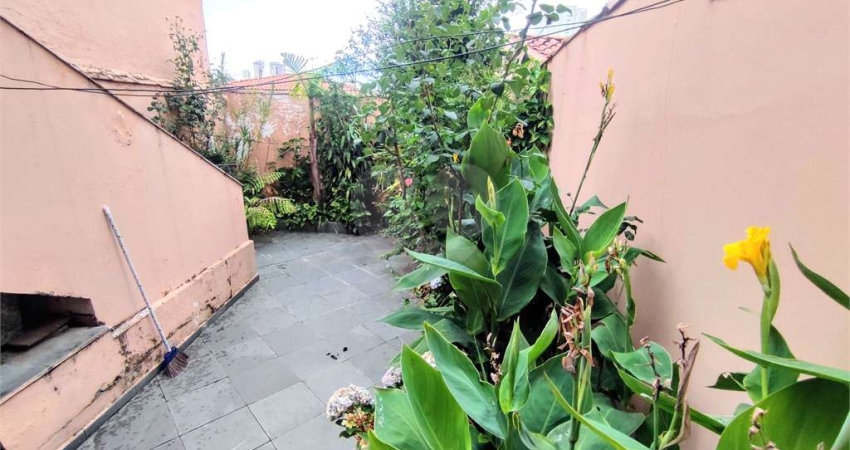 Sobrado à Venda com 3 dormitórios 159 metros na Vila Mascote São Paulo SP