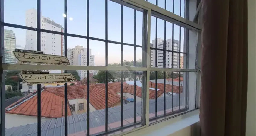 Excelente Apto à venda em Mirandópolis - 2 Quartos - 450 m. metrô.