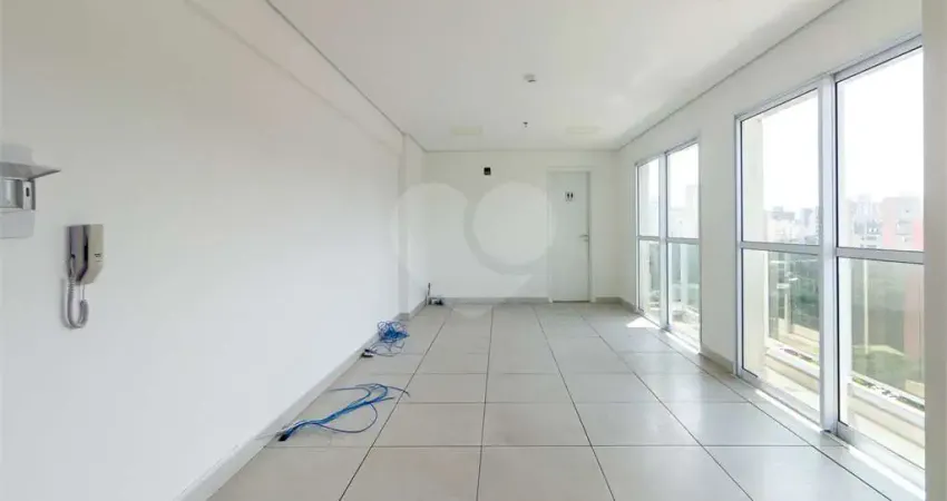 SALA COMERCIAL À VENDA E LOCAÇÃO COM 33M², VAGA DE GARAGEM, PRÓXIMO AO METRÔ HOSPITAL SÃO PAULO