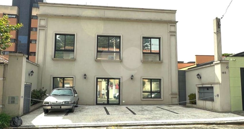 Prédio Comercial 500m2 em 03 Andares 13 Salas com WC Ar refrigerado Central na Vila Mariana