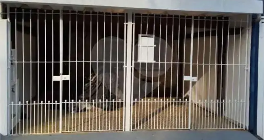 Sobrado à Venda na Vila Mariana – 3 Quartos, Quintal e 2 Vagas