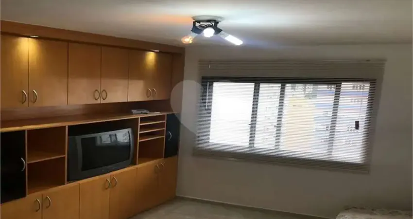 Apartamento Mobiliado para Locação na República - 39m² com 1 Dormitório e 1 Vaga de Garagem