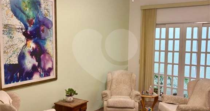 Casa à Venda com 4 Dormitórios e 3 Banheiros – 185 m² – Vila Mariana, São Paulo/SP