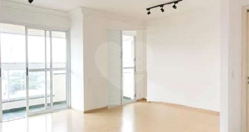 Apartamento à venda com 2 dormitórios e 1 suíte no Tatuapé
